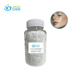 White flake EGDS Glycol Distearate placed in a small bottle