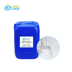 25kg blue drum Pentaerythrityl Tetraethylhexanoate. Next to it is the transparent liquid Pentaerythrityl Tetraethylhexanoate in a small bottle being poured into a beaker