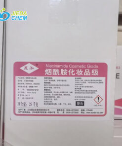 Display of Niacinamide packed in 25kg cartons